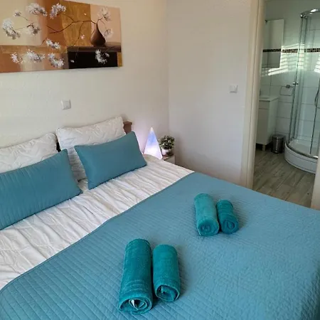 Isa 4 Bedrooms, 4 Bathrooms, Sauna, Jacuzzi, Panoramic View Vila Vrh (Krk)