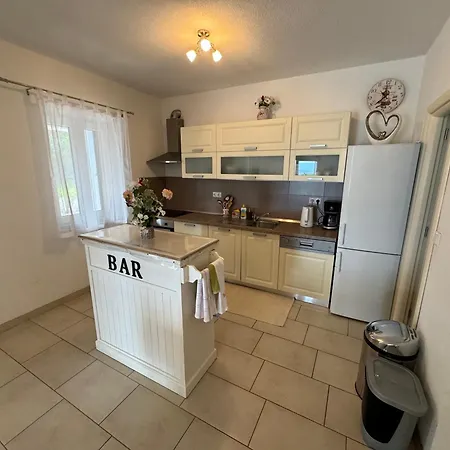 Isa 4 Bedrooms, 4 Bathrooms, Sauna, Jacuzzi, Panoramic View * Vrh (Krk)