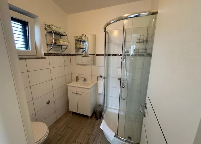 Isa 4 Bedrooms, 4 Bathrooms, Sauna, Jacuzzi, Panoramic View Vilă *