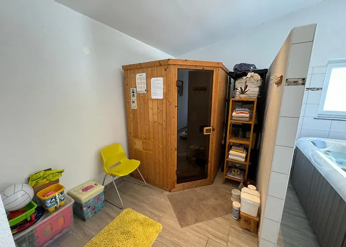 Vilă Isa 4 Bedrooms, 4 Bathrooms, Sauna, Jacuzzi, Panoramic View Vrh (Krk)