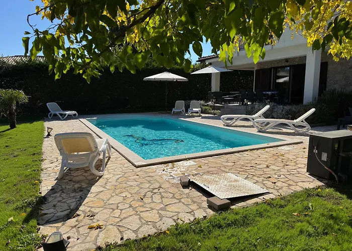 Isa 4 Bedrooms, 4 Bathrooms, Sauna, Jacuzzi, Panoramic View Vrh (Krk)