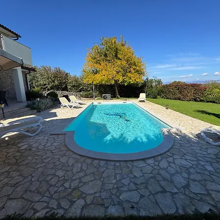 Isa 4 Bedrooms, 4 Bathrooms, Sauna, Jacuzzi, Panoramic View *