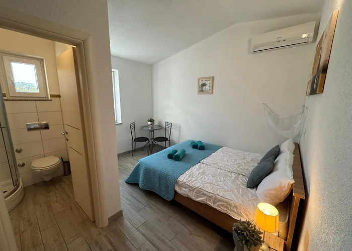 Isa 4 Bedrooms, 4 Bathrooms, Sauna, Jacuzzi, Panoramic View Villa
